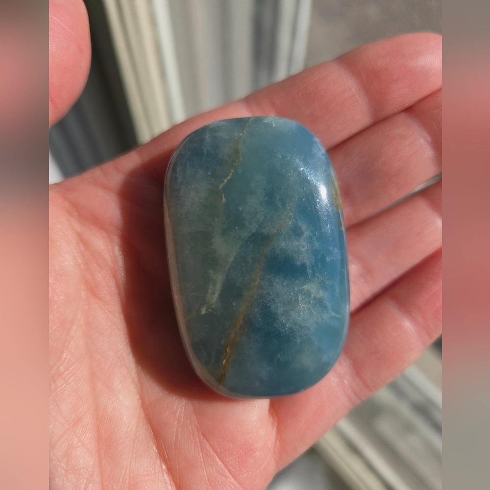 Blue Onyx Palm Stone